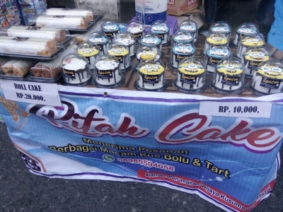 tart mini aneka karakter