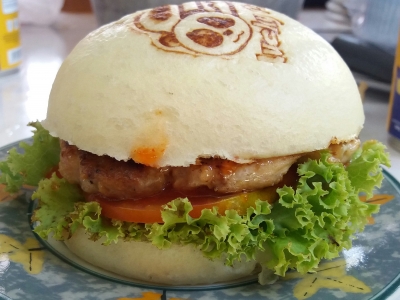 Bakpao burger ayam Bakpao burger ayam